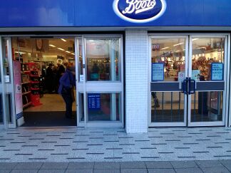 Boots - Photo 1
