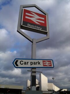 Phones 4u - Photo 4